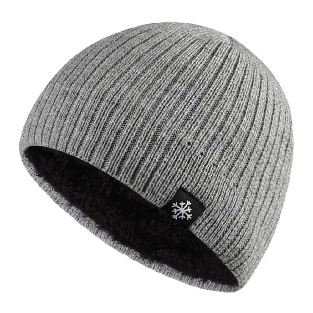 Bonnet tricoté doublé polaire - Image 10