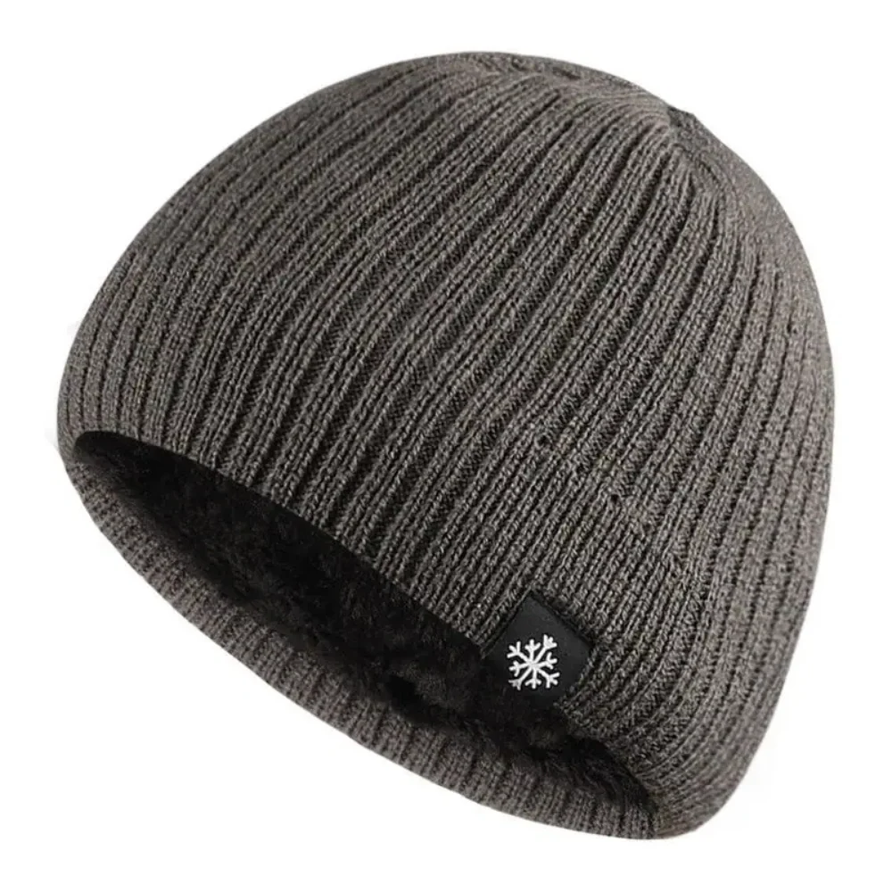 Bonnet tricoté doublé polaire - Image 9