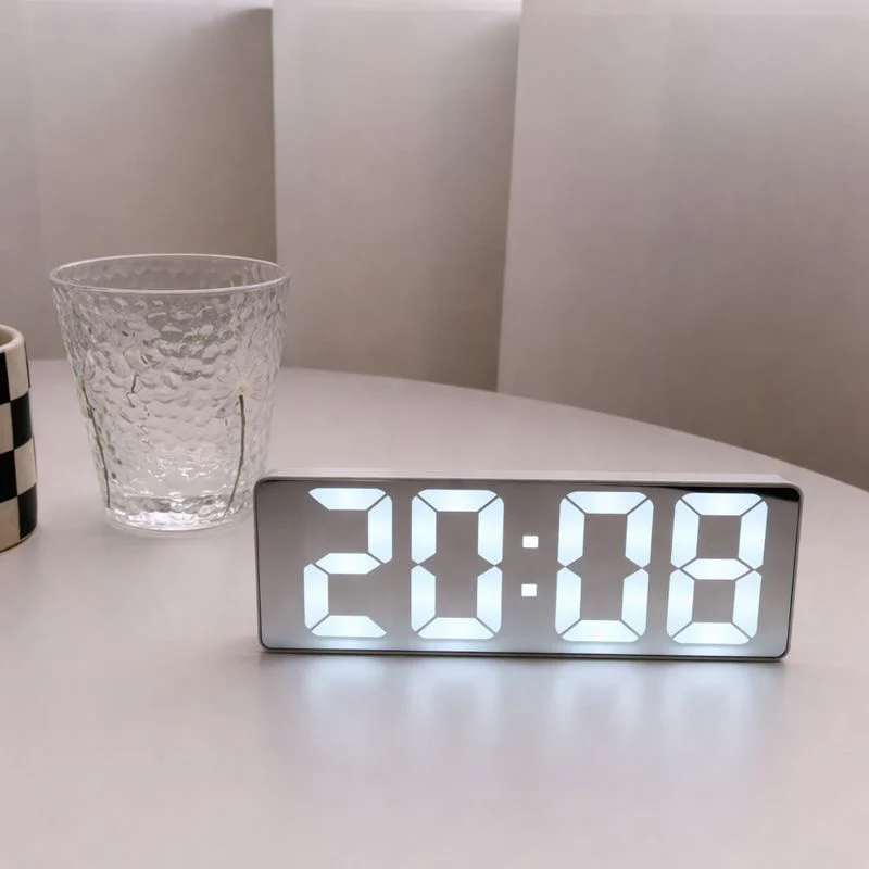 Claryo – Réveil numérique LED à effet miroir, grand affichage, luminosité réglable - Image 2