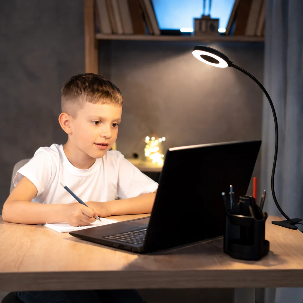 Lampe de Bureau à Pince LED USB Flexible 10W – Éclairage Réglable 360° - Image 4