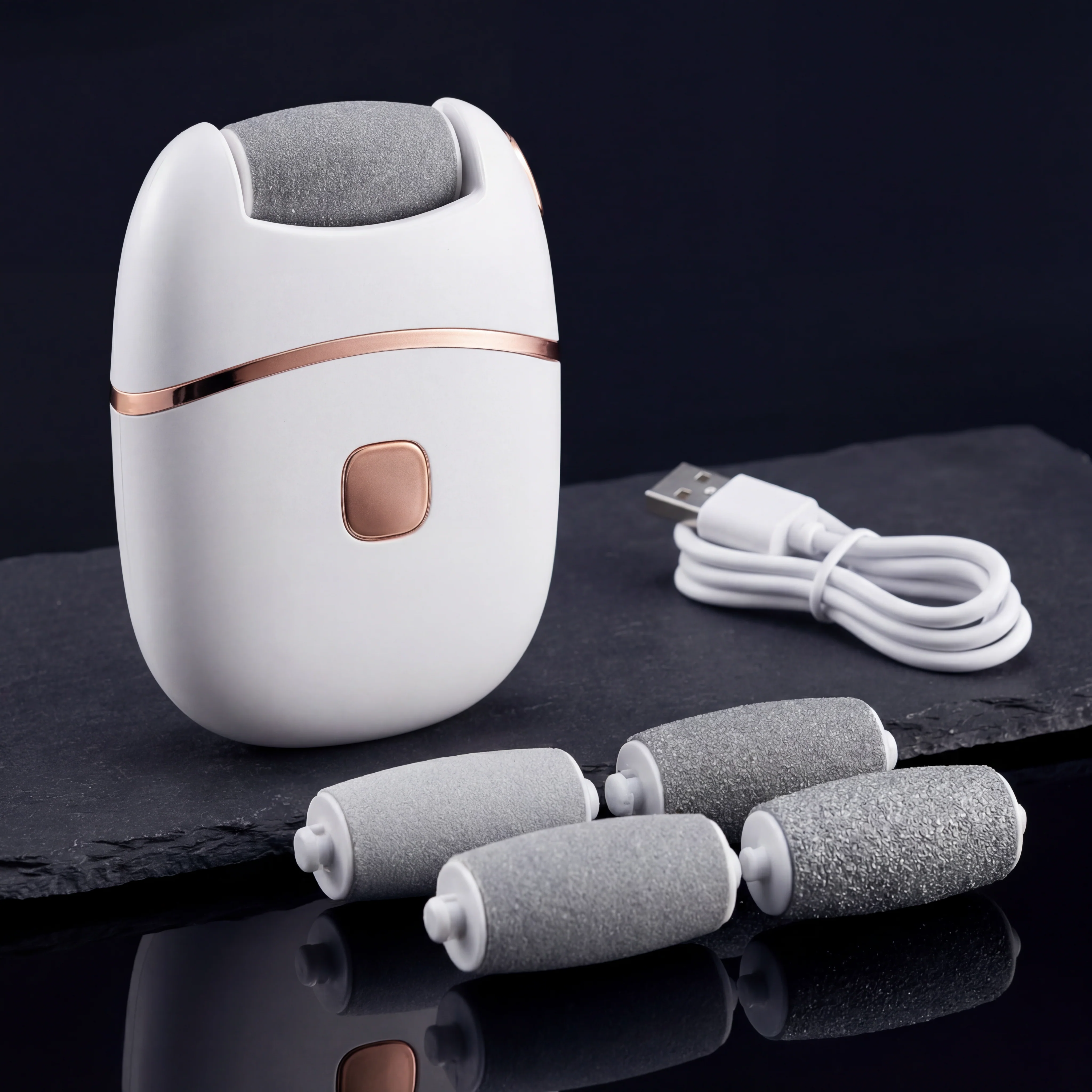Râpe Pieds Électrique Rechargeable avec 6 Têtes | Pédicure Maison, Anti Callosités, Lime Pieds USB - Image 4
